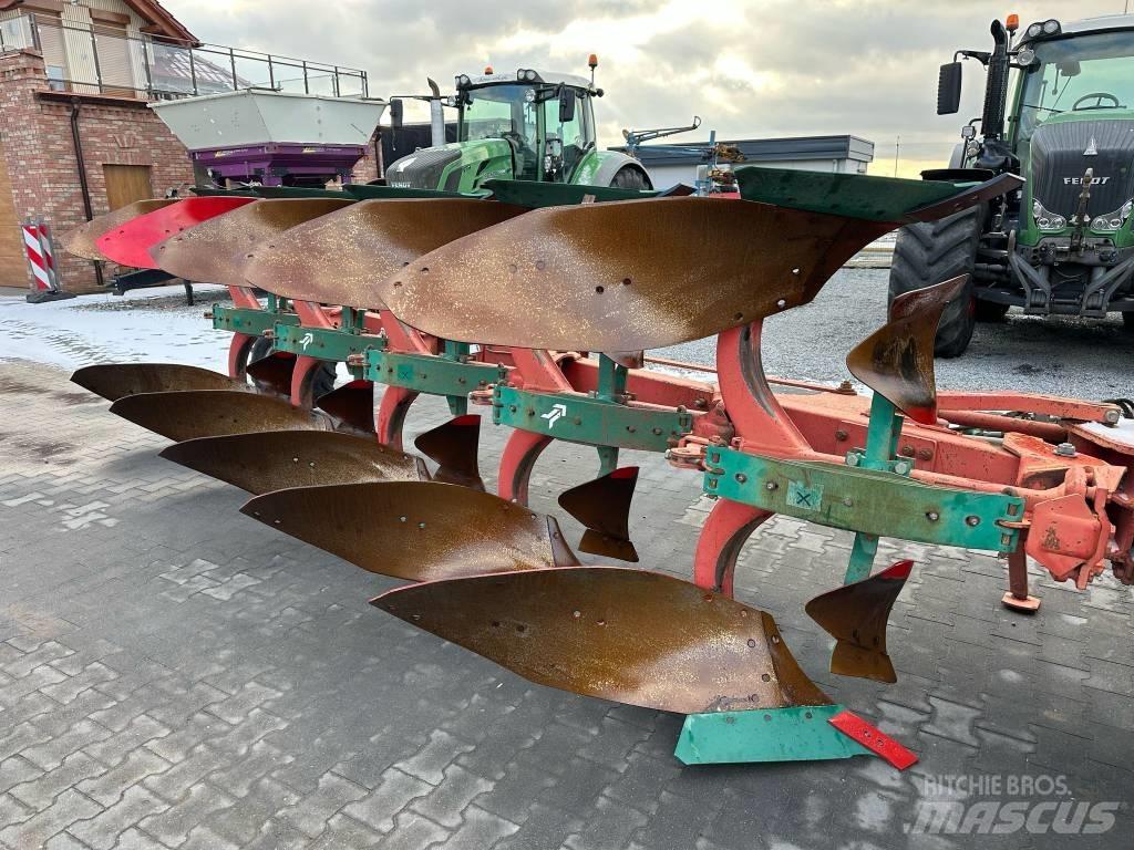 Kverneland EG100 Ploughs