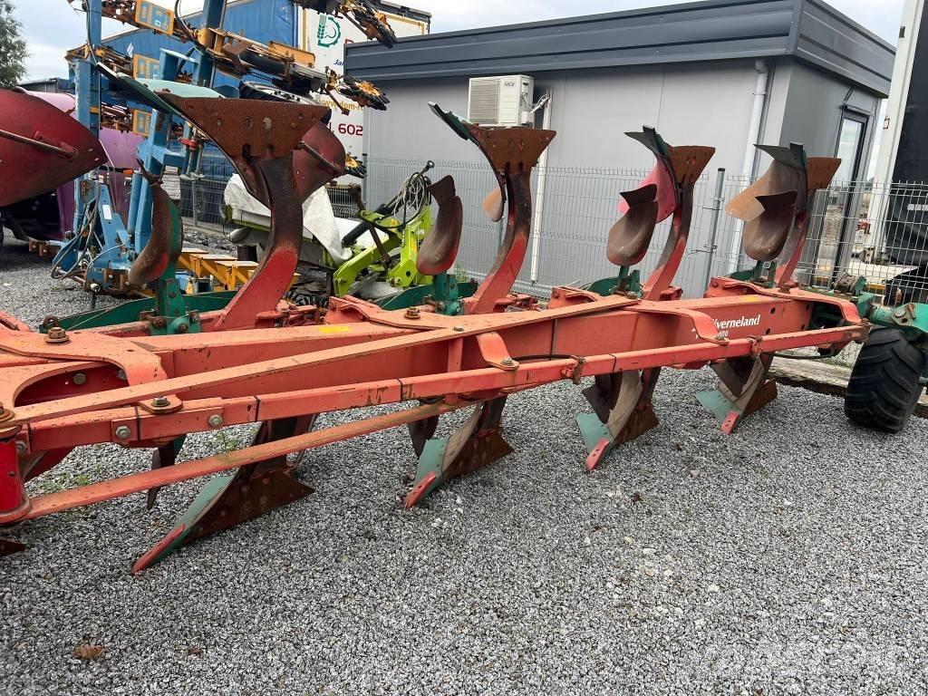 Kverneland EG100 Ploughs