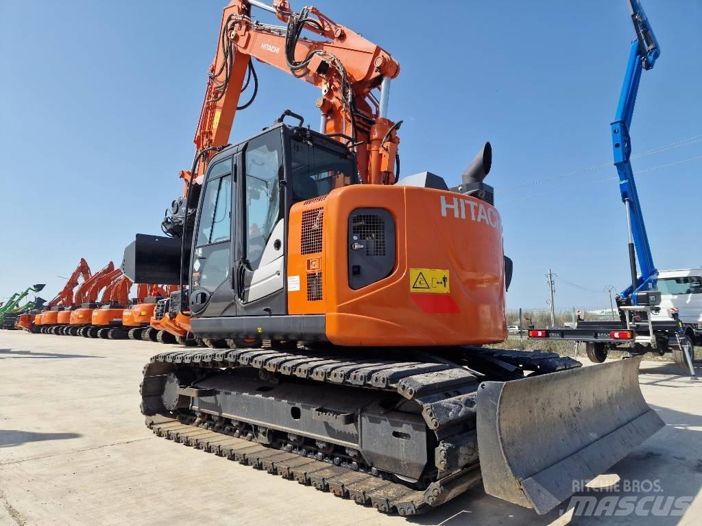 Hitachi ZX135-6 Crawler excavators