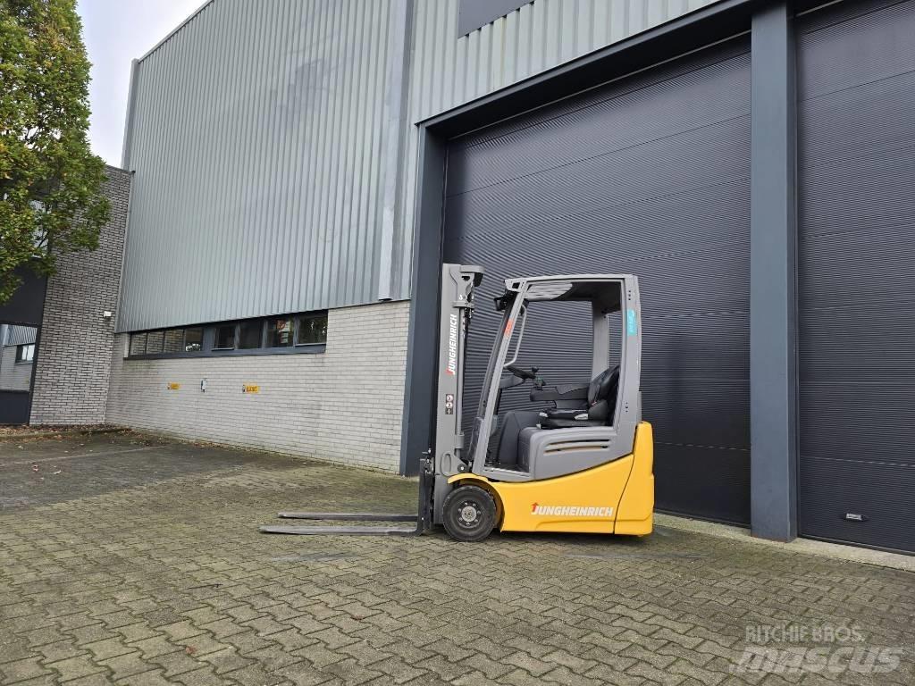 Jungheinrich EFG213 Electric forklift trucks