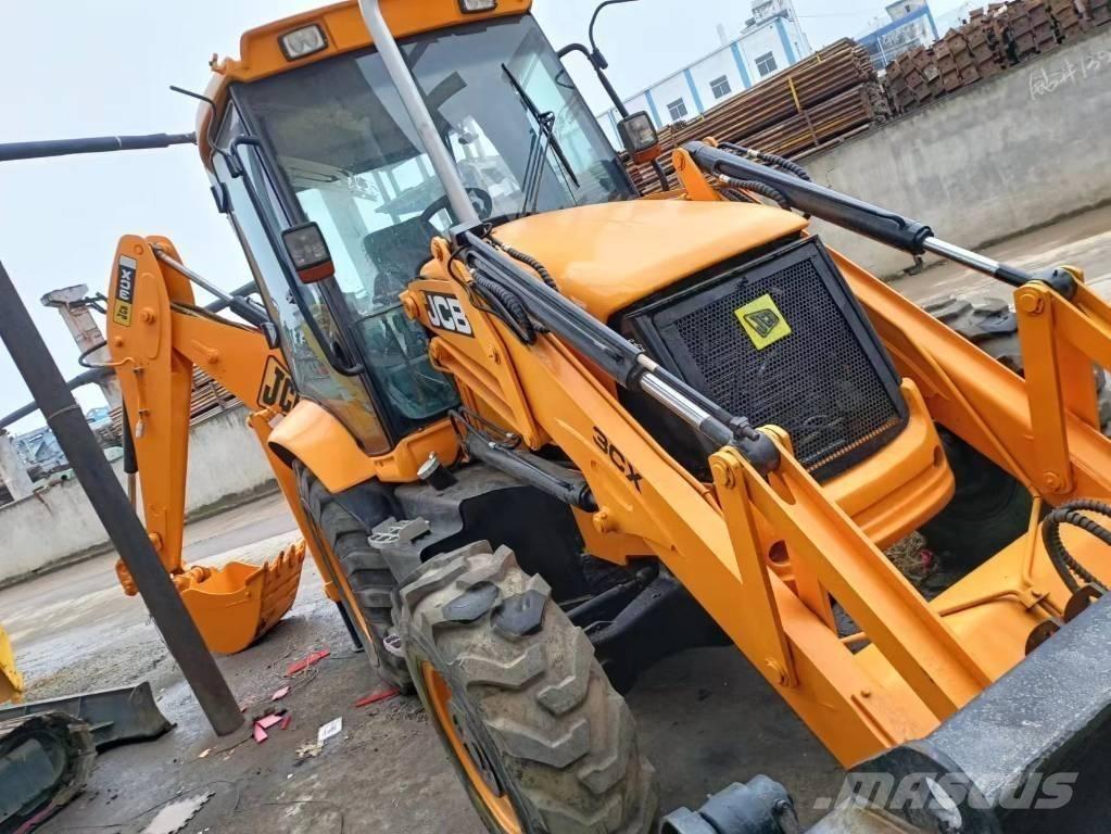 JCB 3 CX Wheeled excavators