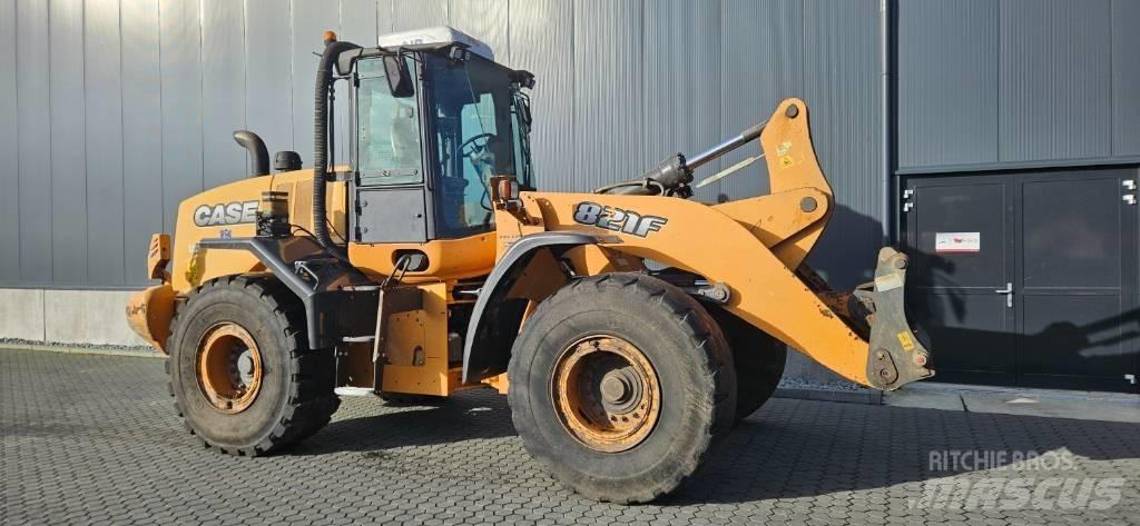 CASE 821 F Wheel loaders