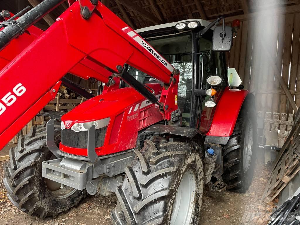 Massey Ferguson 5613 Tractors
