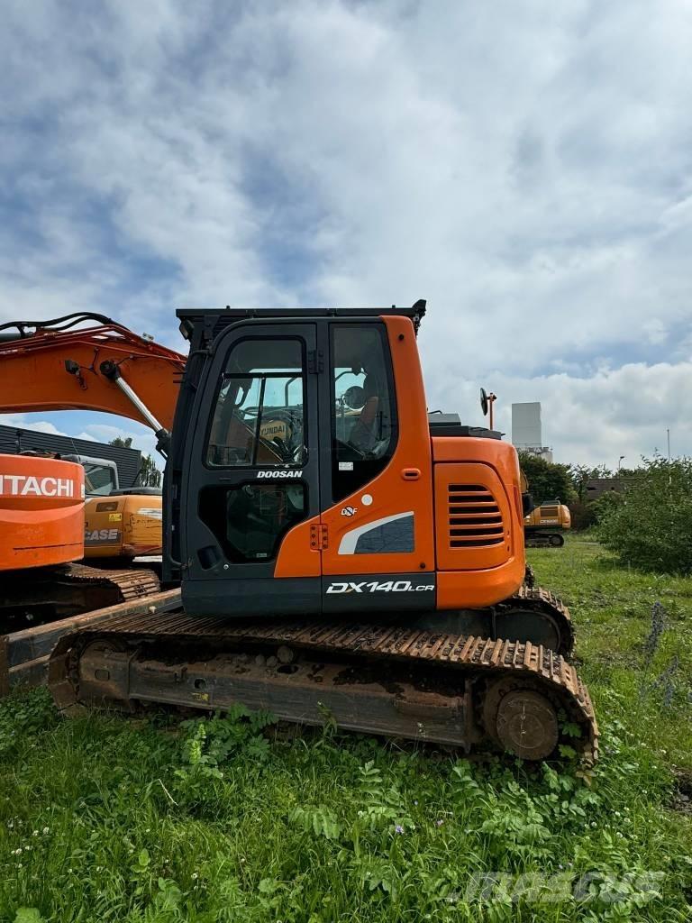 Doosan DX 140 LCR Crawler excavators