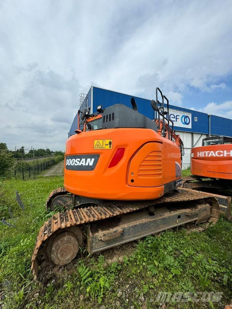 Doosan DX 140 LCR Crawler excavators