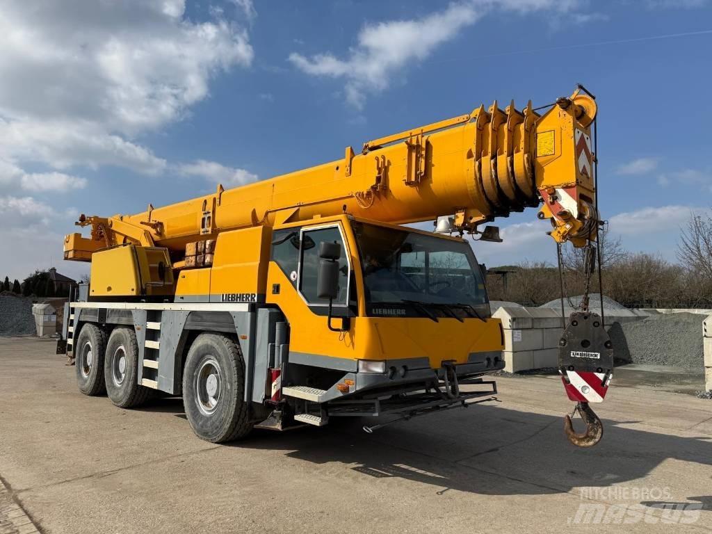 Liebherr LTM1055/1 All terrain cranes
