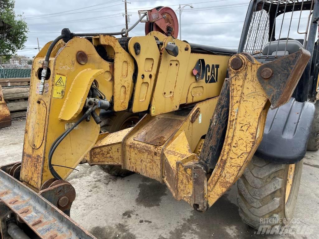 CAT TH 580 B Telescopic handlers