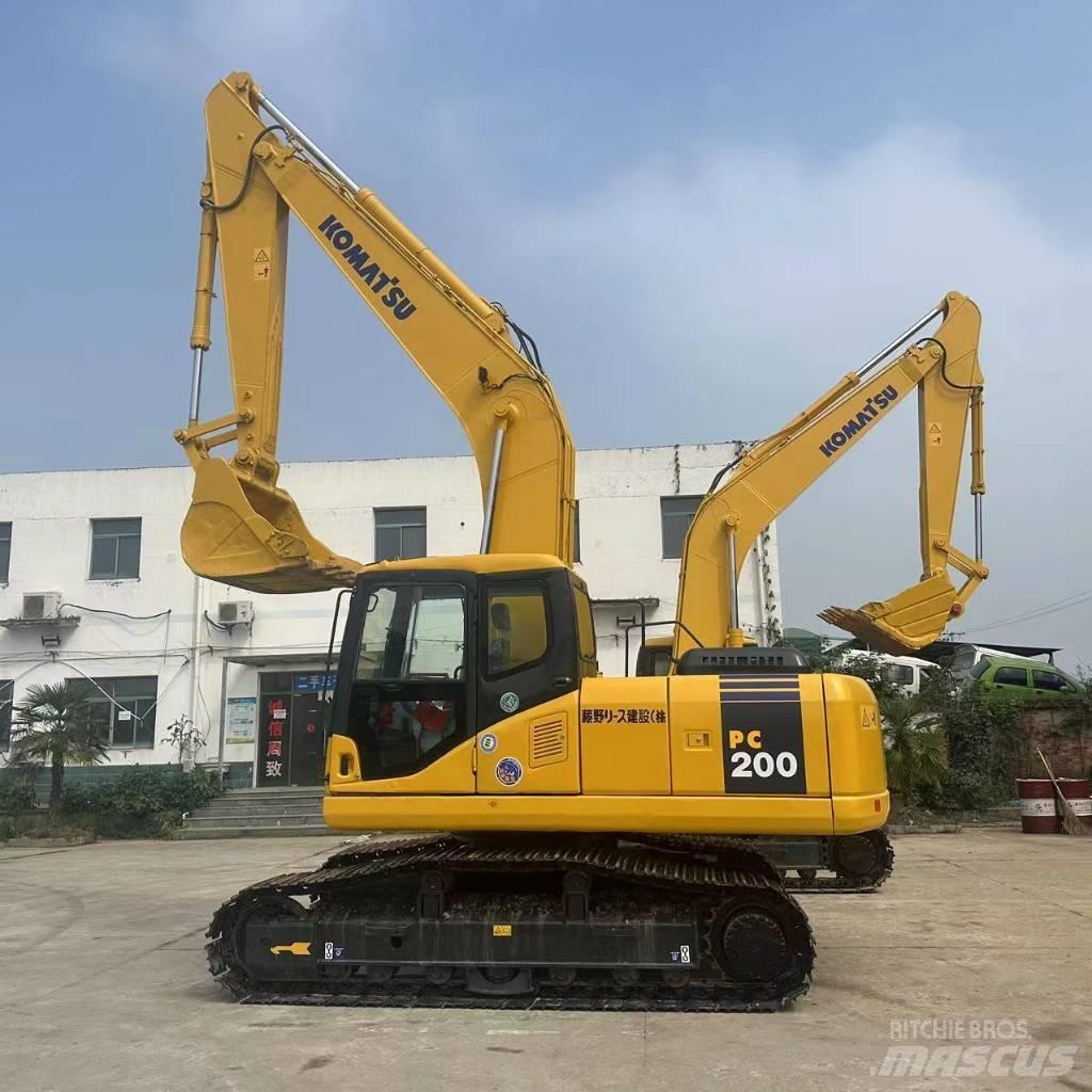 Komatsu PC 200-7 Crawler excavators