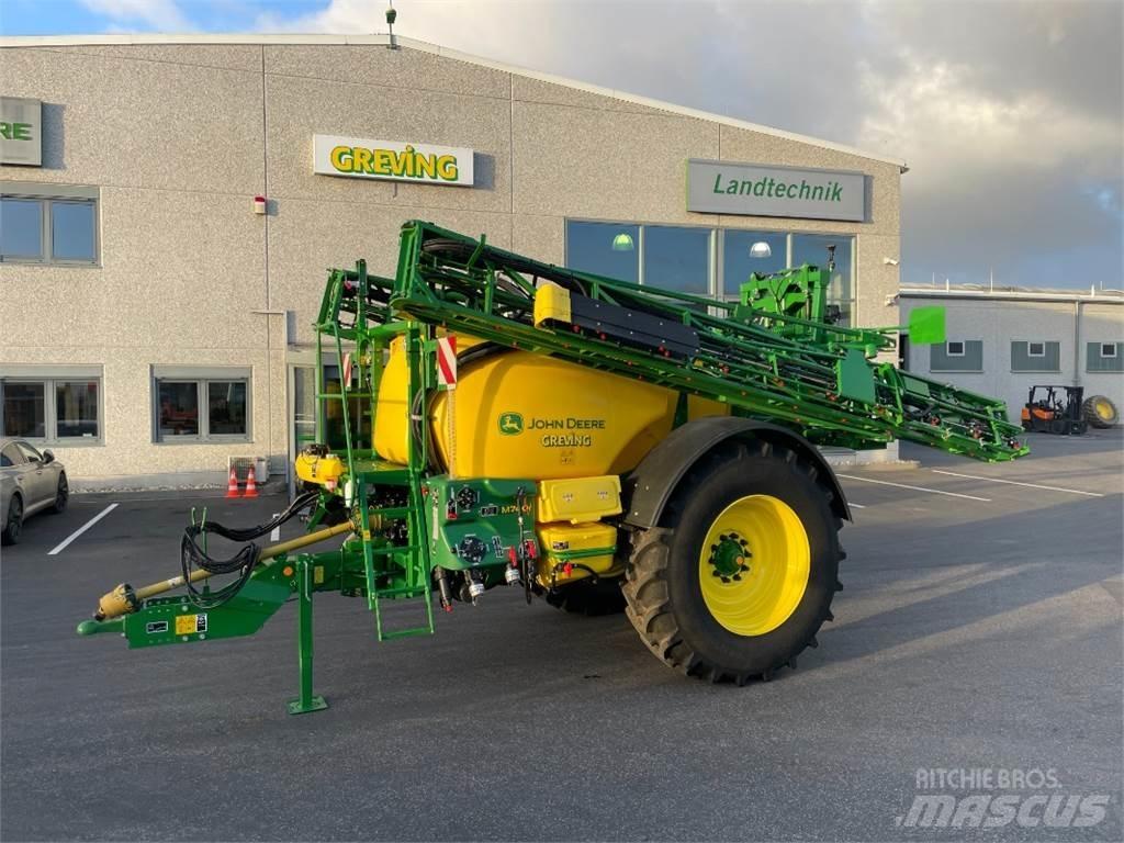 John Deere M740i Trailed sprayers