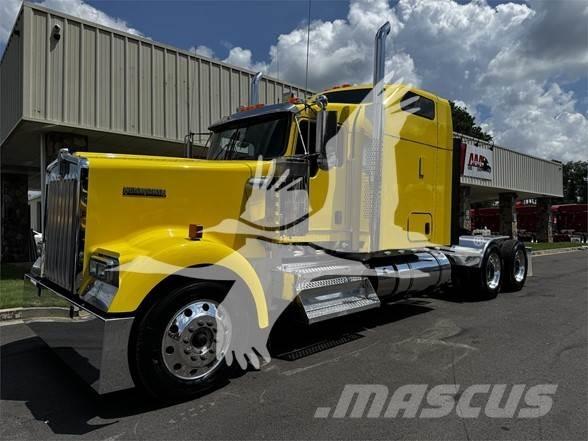 Kenworth W900 Prime Movers