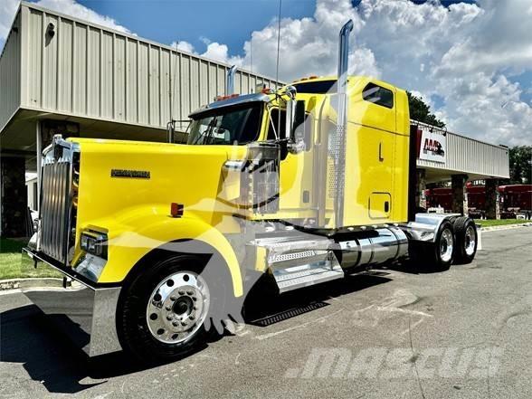 Kenworth W900 Prime Movers