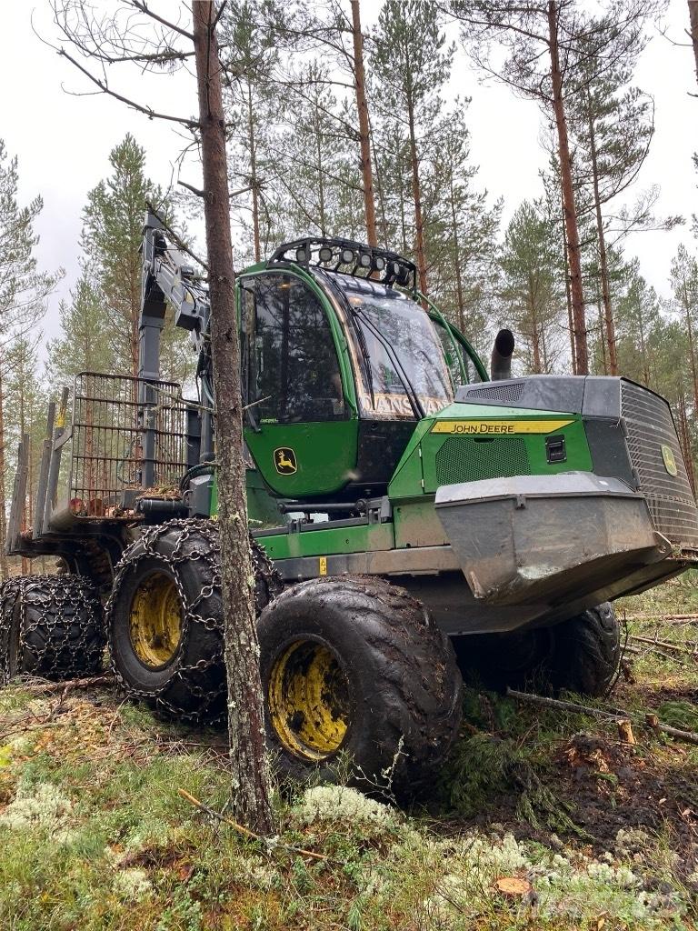 John Deere 1010G Forwarders