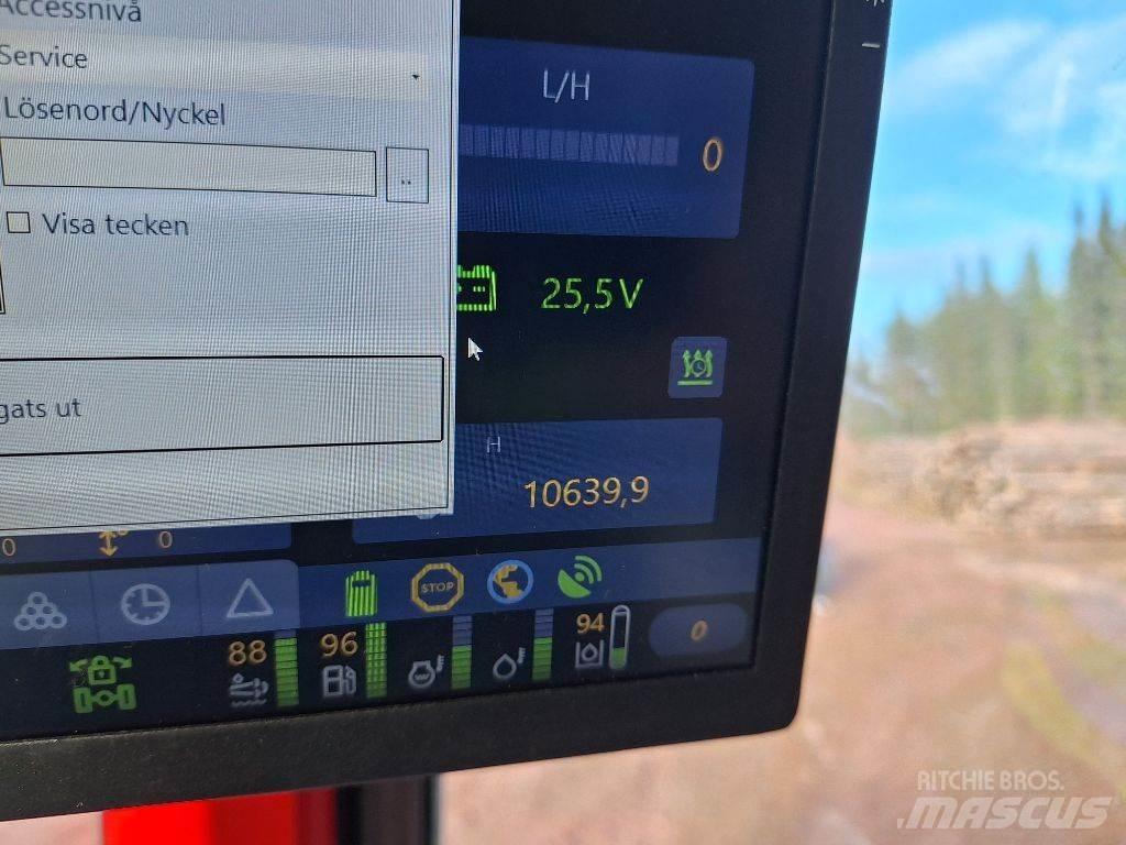 Komatsu 895 Forwarders