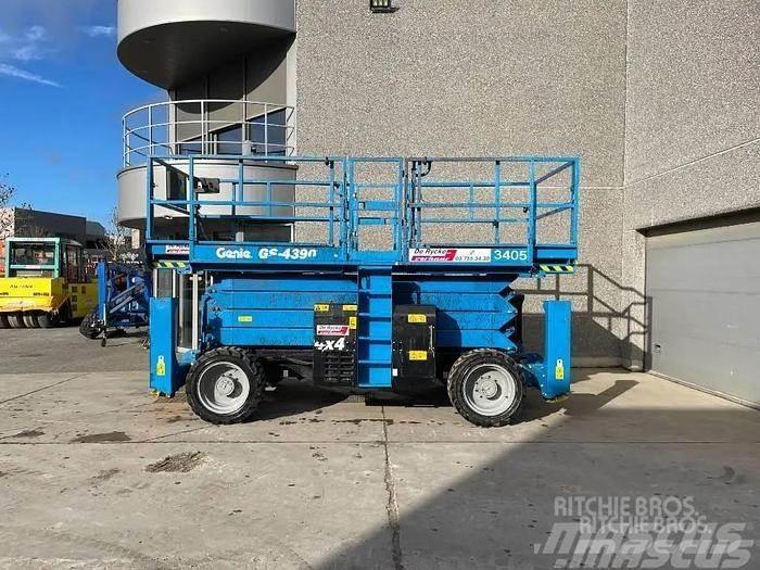 Genie GS4390RT Scissor lifts