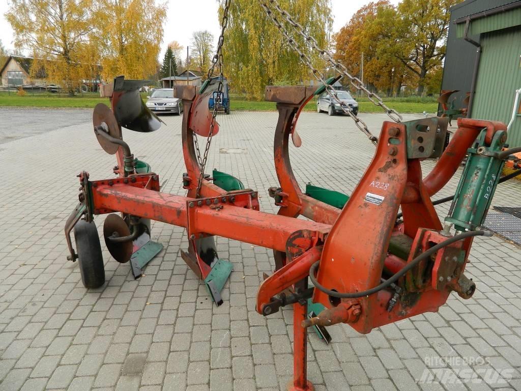 Kverneland 3 Reversible ploughs