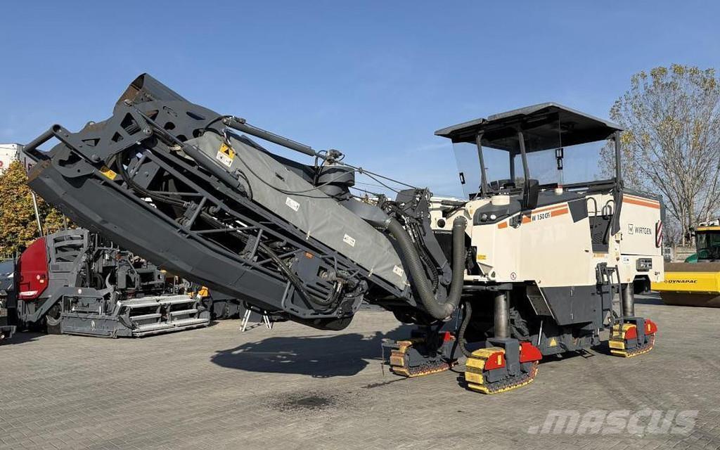 Wirtgen W 150 CFi Asphalt cold milling machines