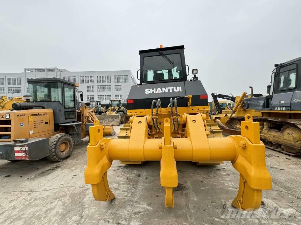 Shantui SD 22 Crawler dozers
