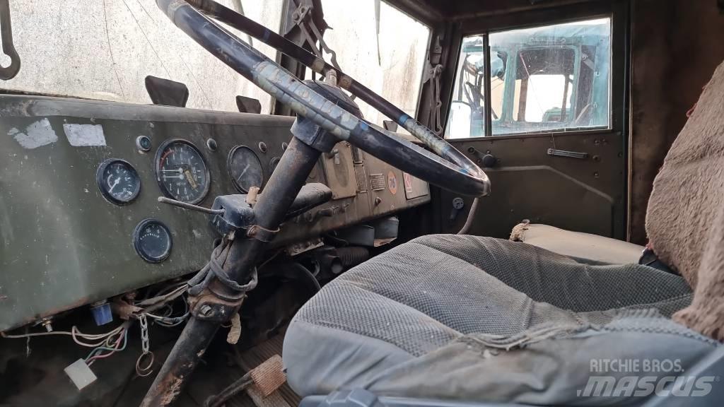 Kraz 255 B 6x6 Tipper trucks