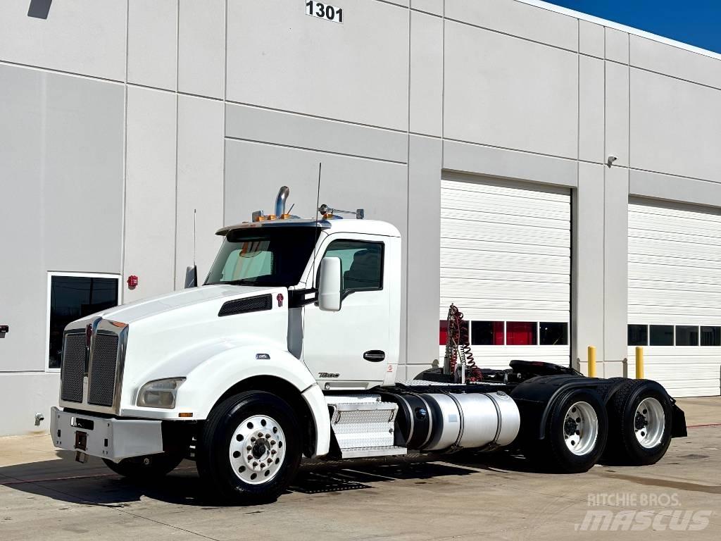 Kenworth T 880 Prime Movers