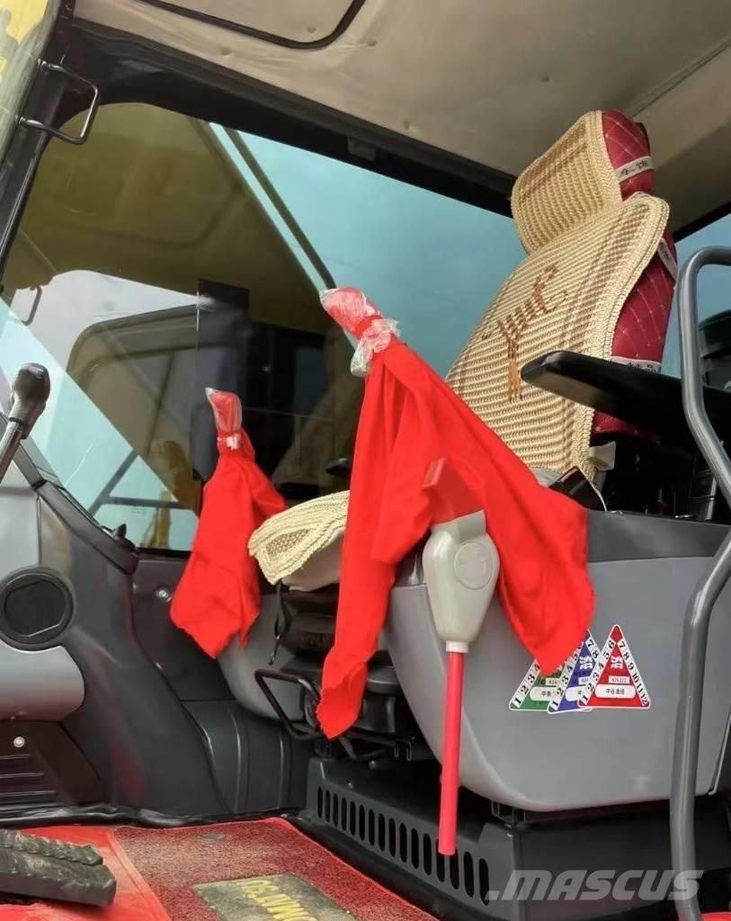 Komatsu PC 240 Crawler excavators