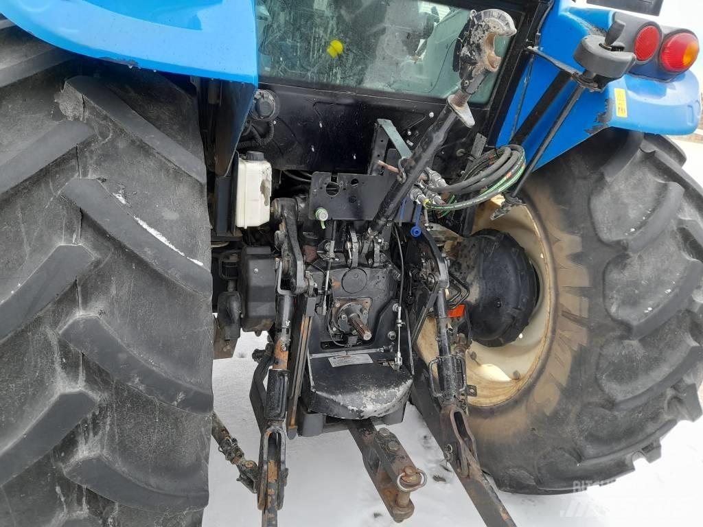 New Holland TD 5.95 Tractors