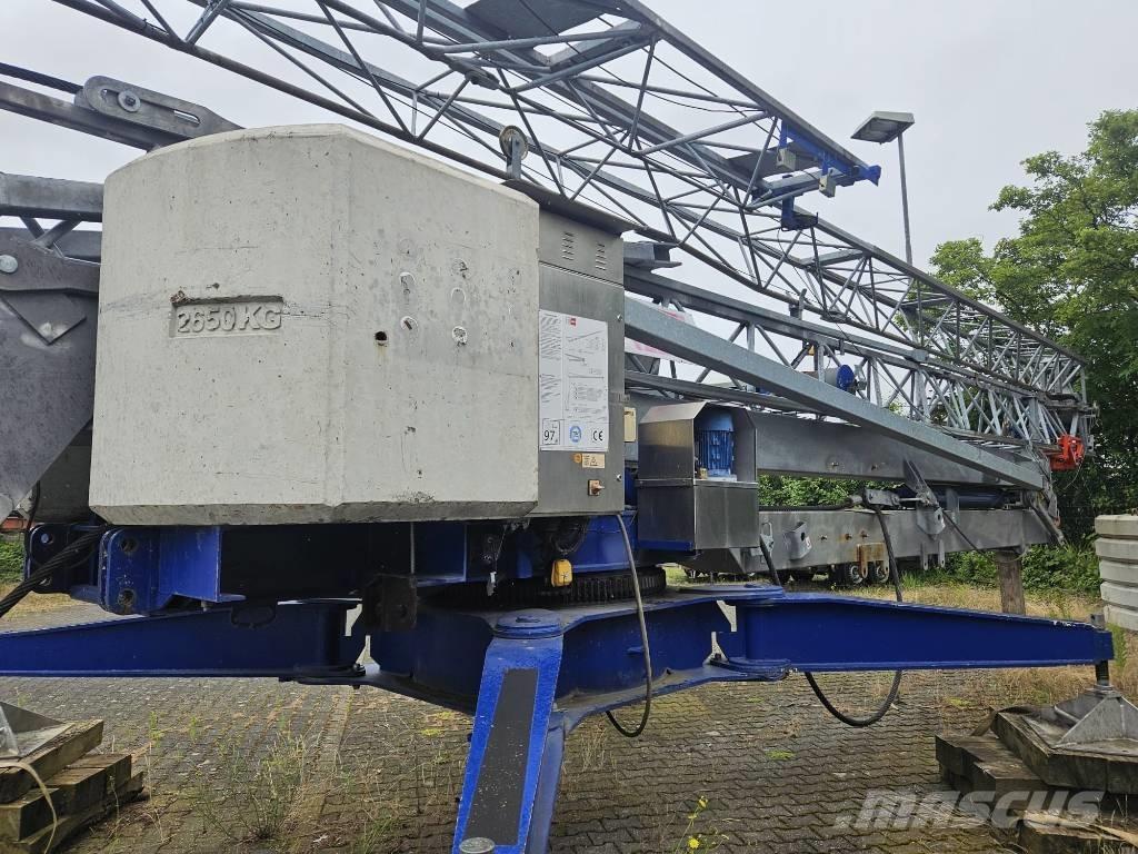 Saez H32 Self-erecting cranes