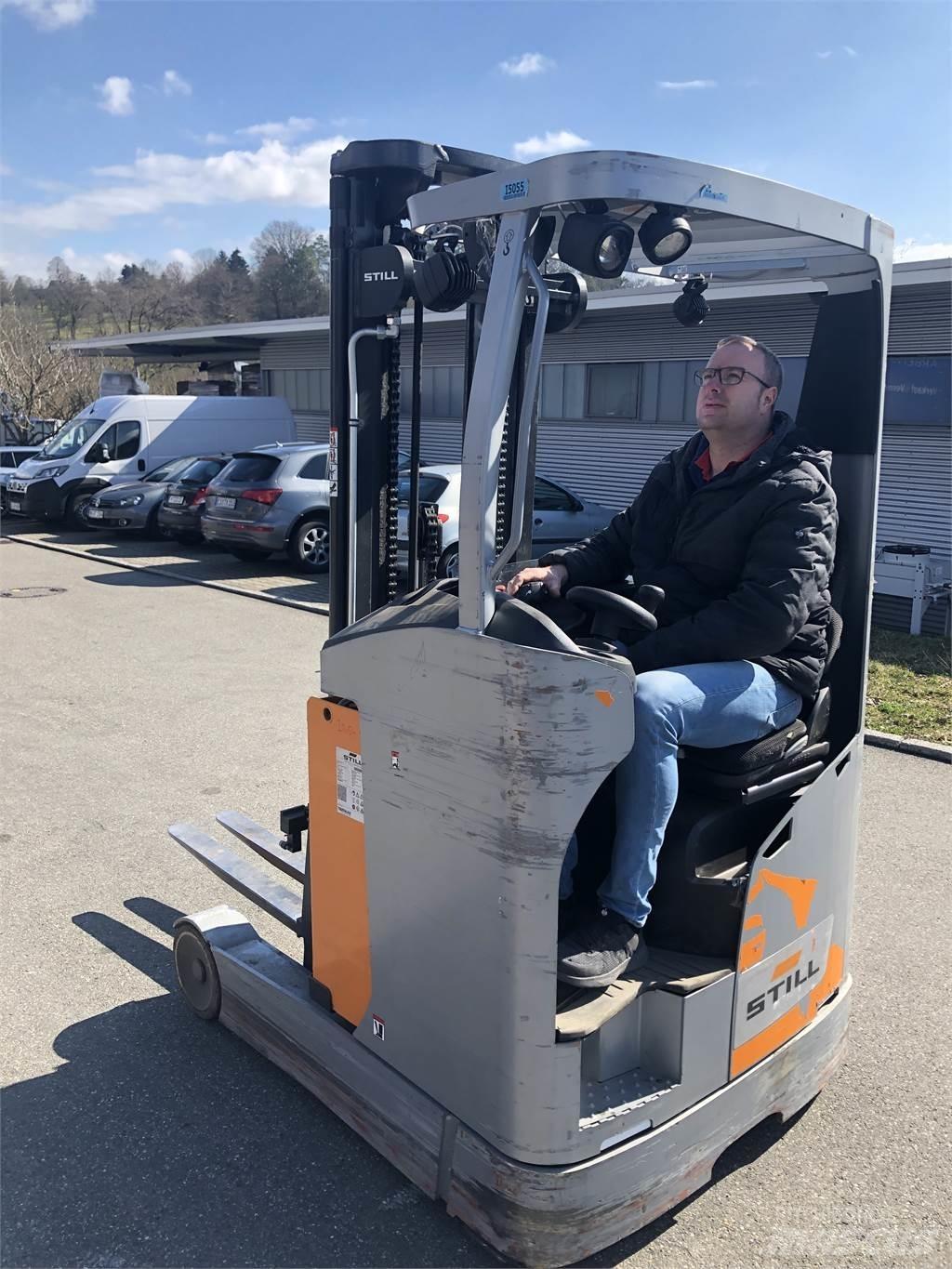 Still FMX12 Reach truck