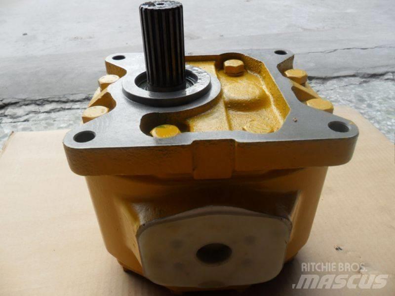 Komatsu D155 Transmission
