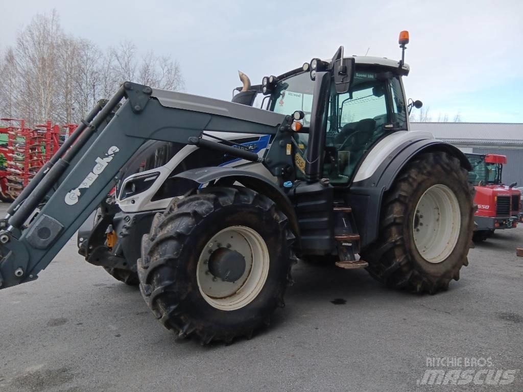 Valtra T 214 D Tractors