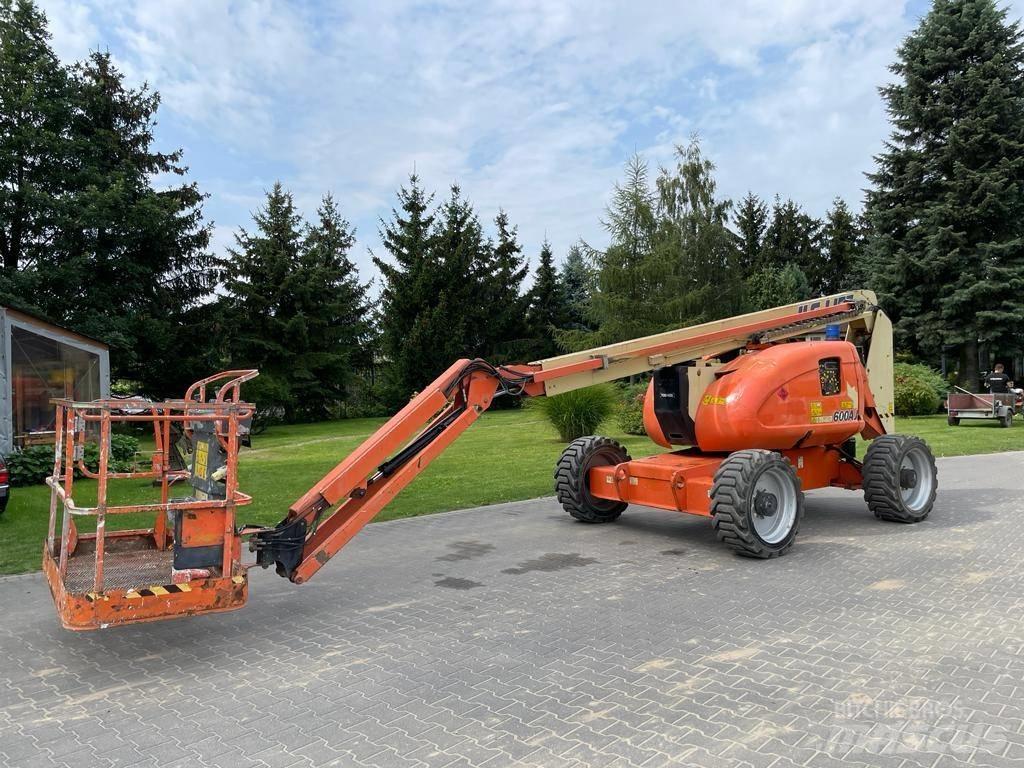JLG 600 AJ Articulated boom lifts