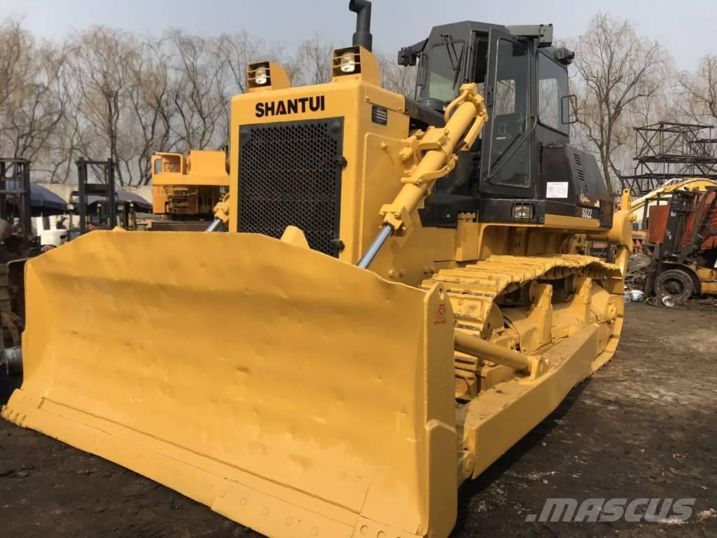 Shantui SD 16 Crawler dozers