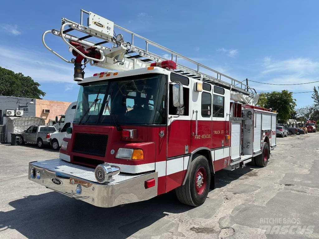 Pierce Quantum Fire trucks