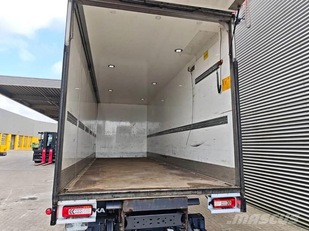 Volvo FM 340 4x2 Box trucks