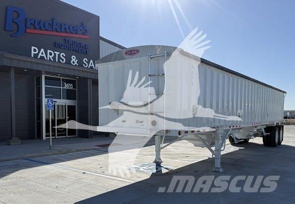 Armor LITE Grain / Silage Trailers