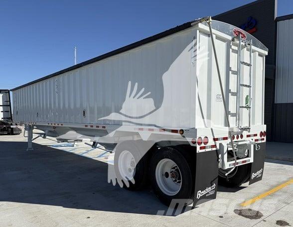 Armor LITE Grain / Silage Trailers