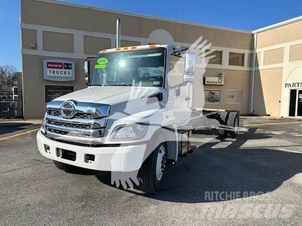 Hino L7 Chassis Cab trucks