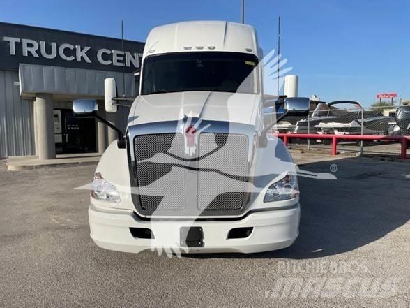Kenworth T680 Prime Movers