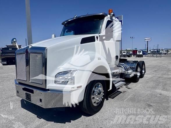 Kenworth T880 Prime Movers