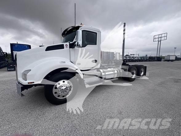 Kenworth T880 Prime Movers