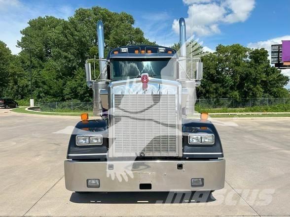 Kenworth W900L Prime Movers