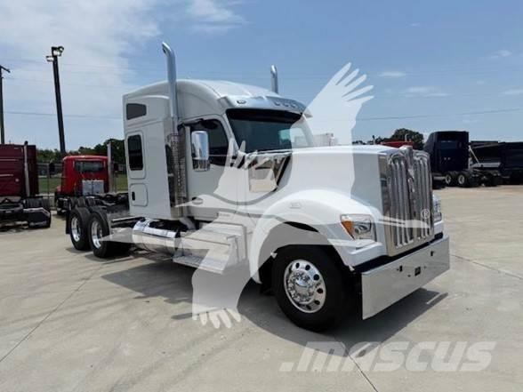 Kenworth W990 Prime Movers