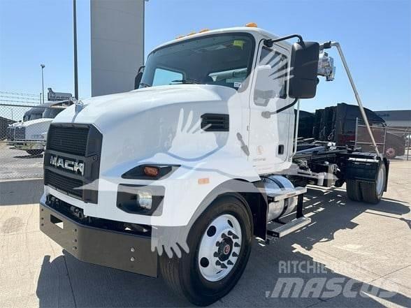 Mack MD6 Waste trucks