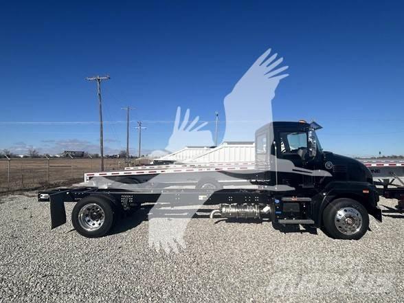 Mack MD6 Chassis Cab trucks