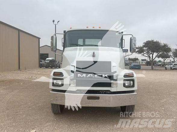 Mack MD6 Other