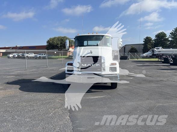 Mack MD6 Other