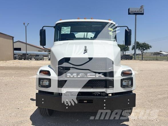 Mack MD6 Other