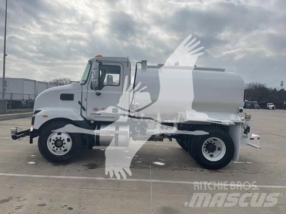 Mack MD7 Tanker trucks