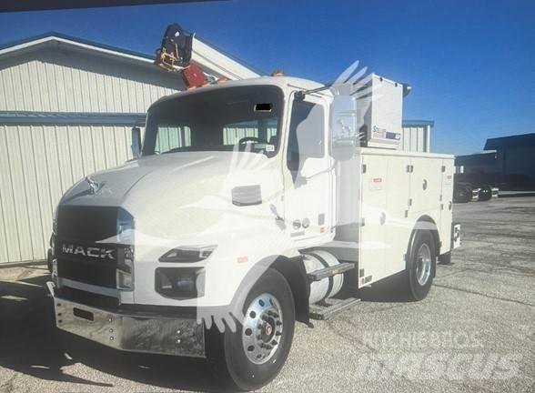 Mack MD7 Other