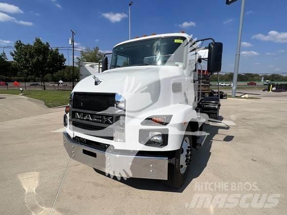 Mack MD7 Other