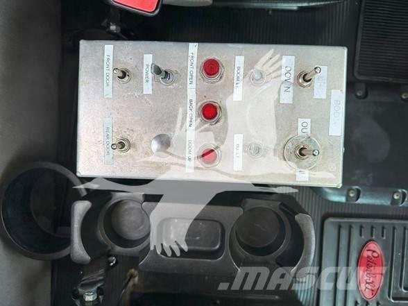 Peterbilt 389 Prime Movers